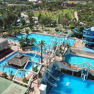 Benal Apartahotel